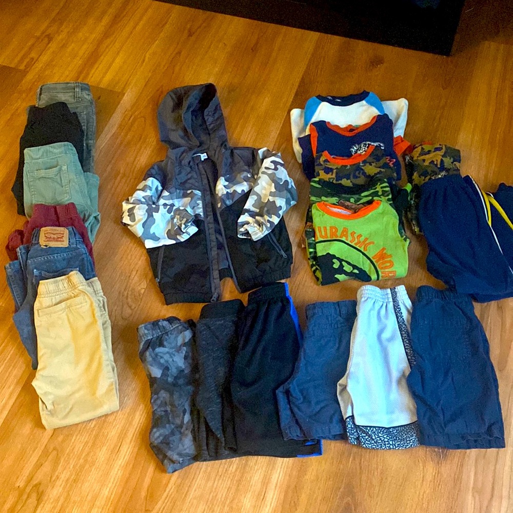 Boys 5T clothing lot